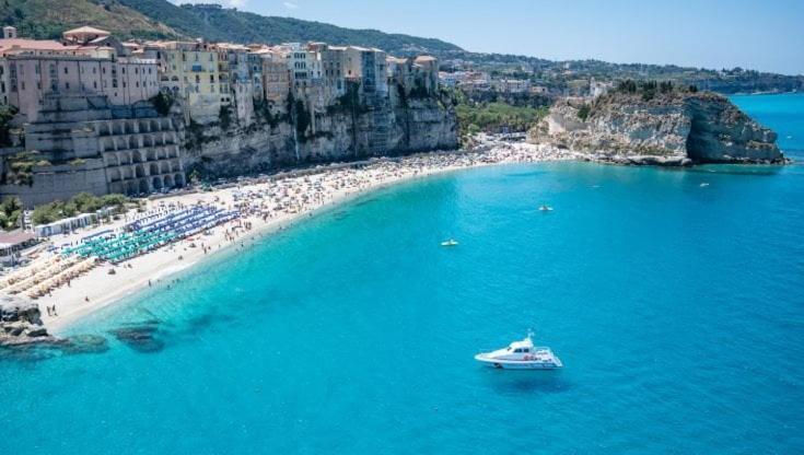 Light Blue Bed & Breakfast Tropea Exterior photo